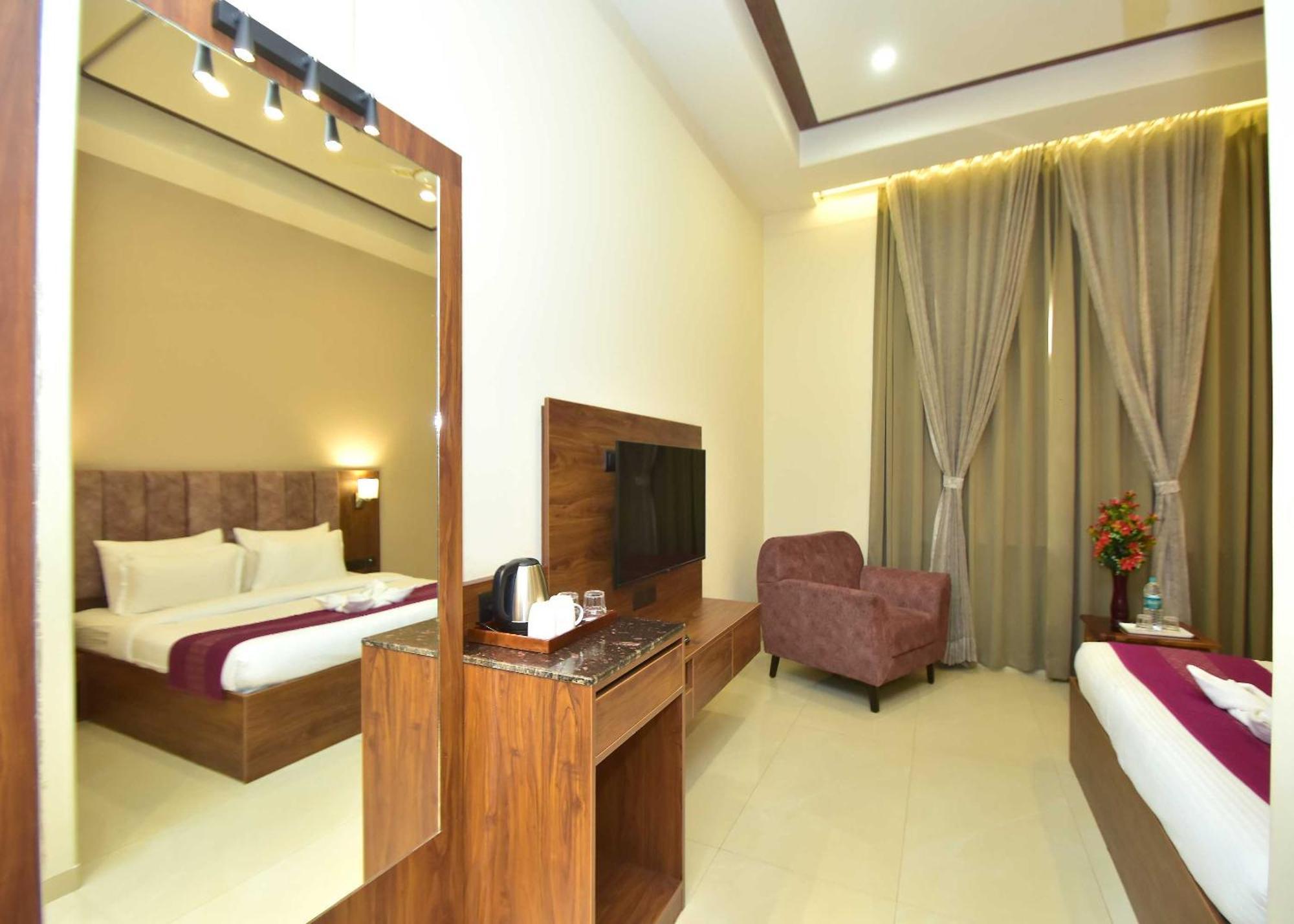 Hotel Shyamleela Khātu Εξωτερικό φωτογραφία