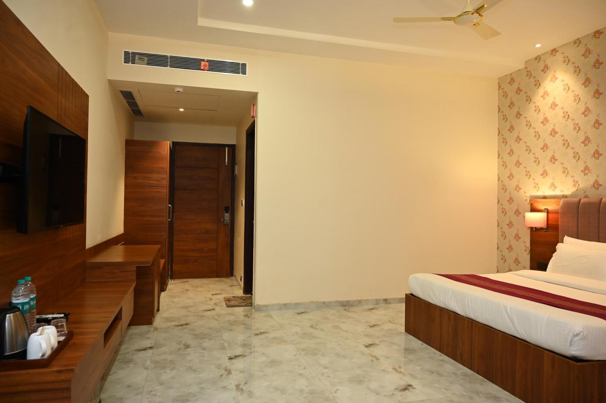 Hotel Shyamleela Khātu Εξωτερικό φωτογραφία