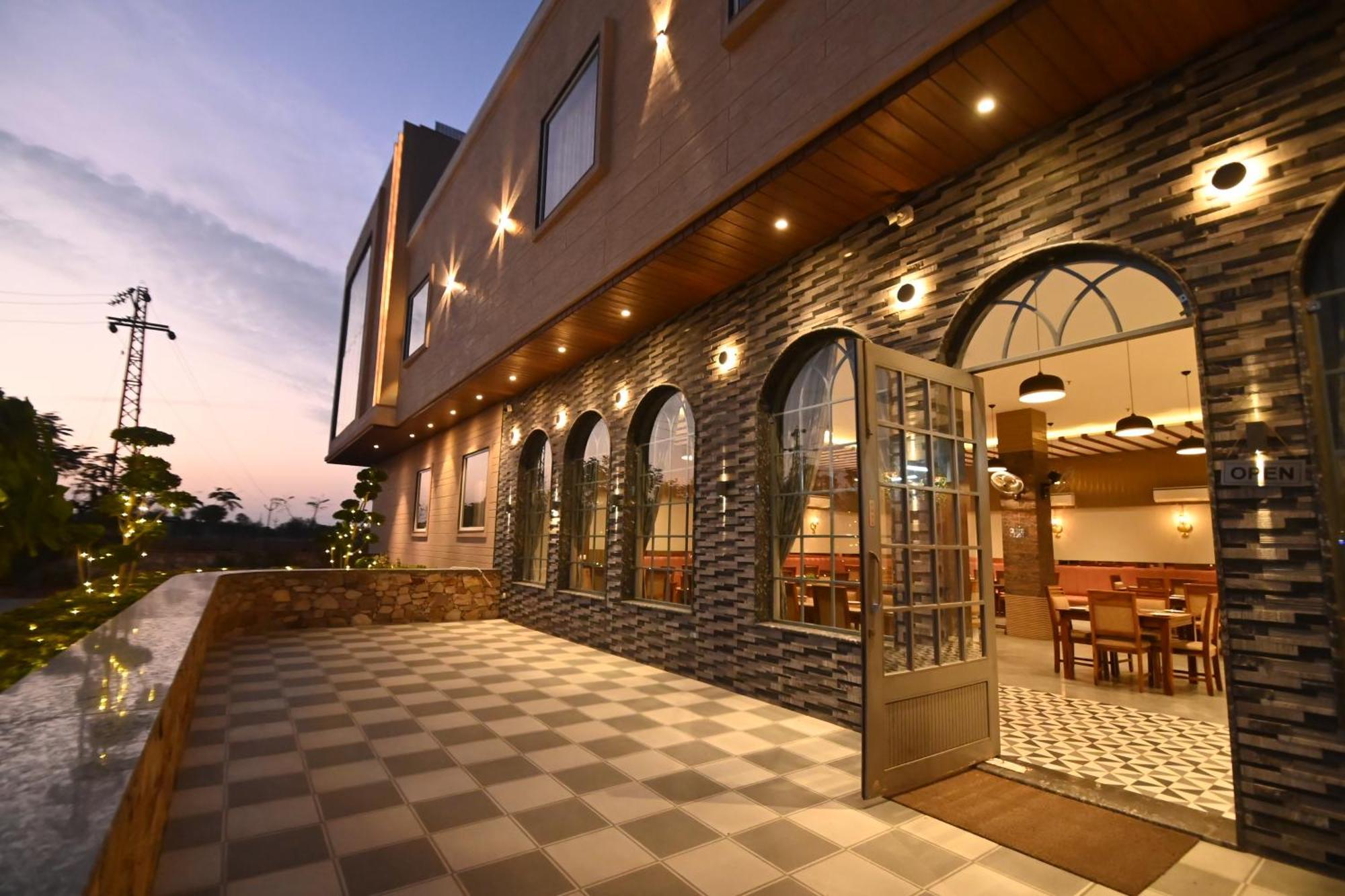 Hotel Shyamleela Khātu Εξωτερικό φωτογραφία